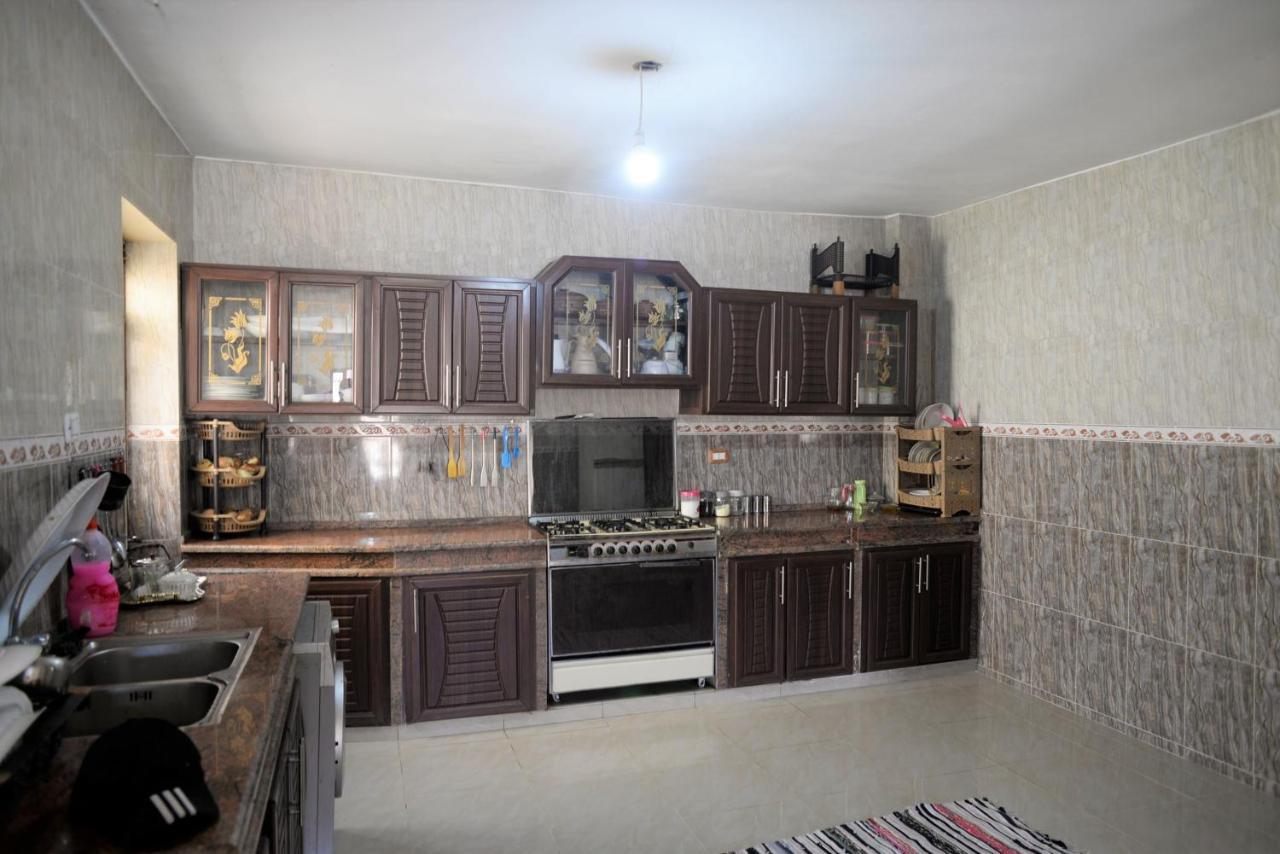 Bed and Breakfast Happy Bedouin House Petra Al Hayy Экстерьер фото
