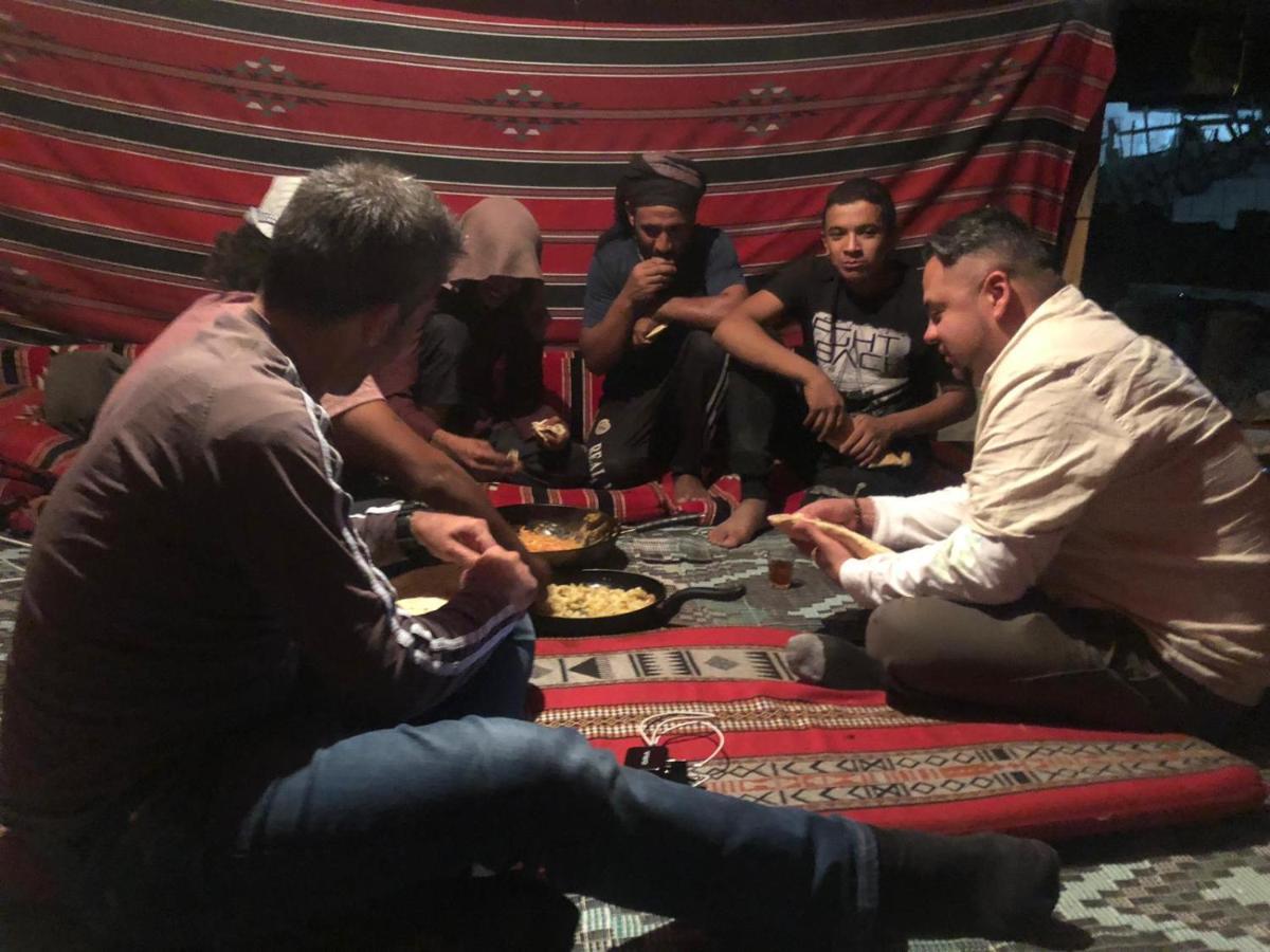 Bed and Breakfast Happy Bedouin House Petra Al Hayy Экстерьер фото