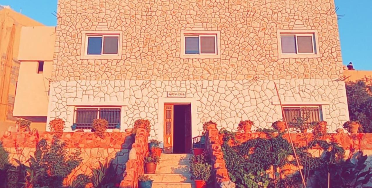 Bed and Breakfast Happy Bedouin House Petra Al Hayy Экстерьер фото